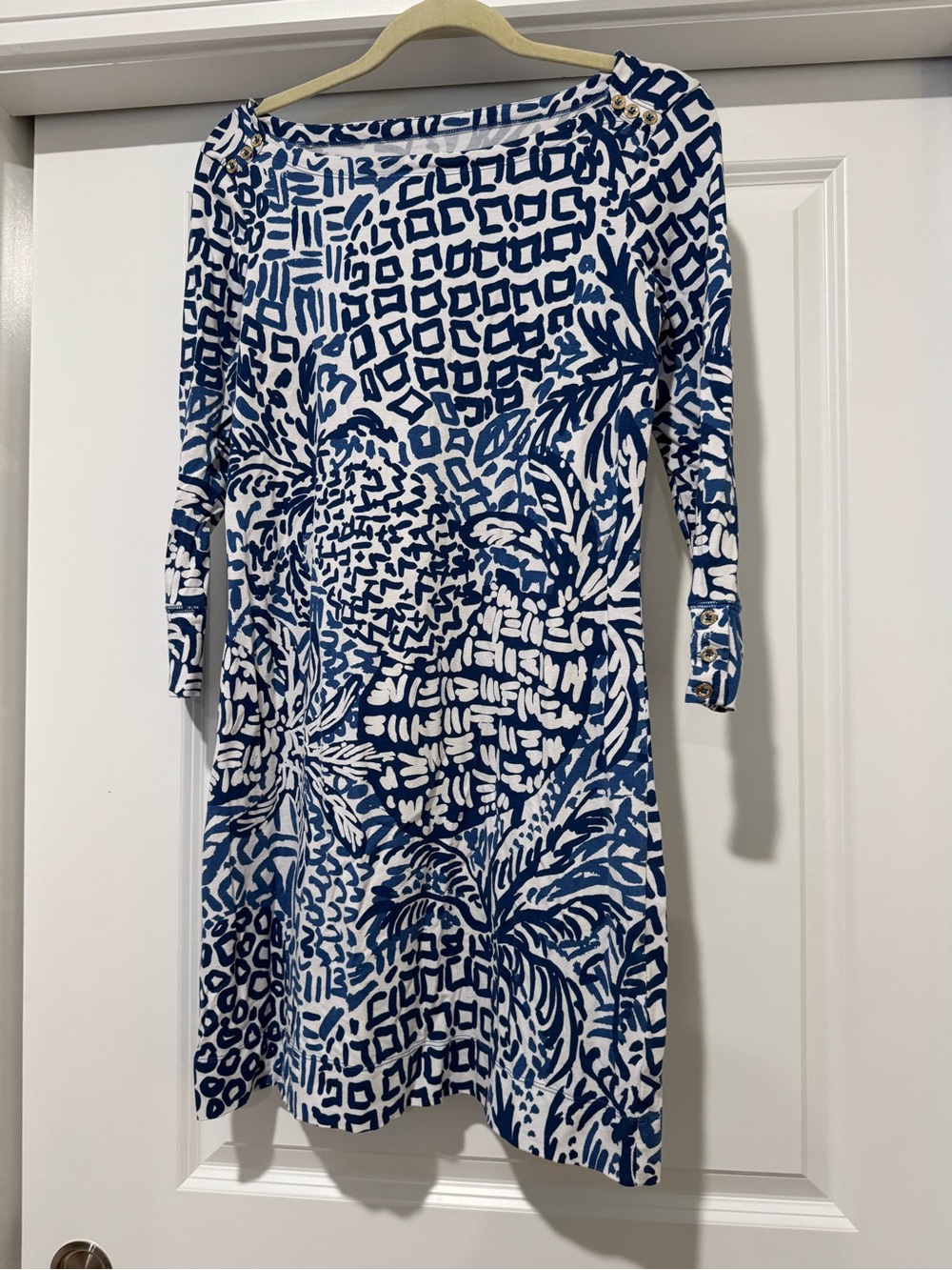 Lily Pulitzer blue and white bodycon dress